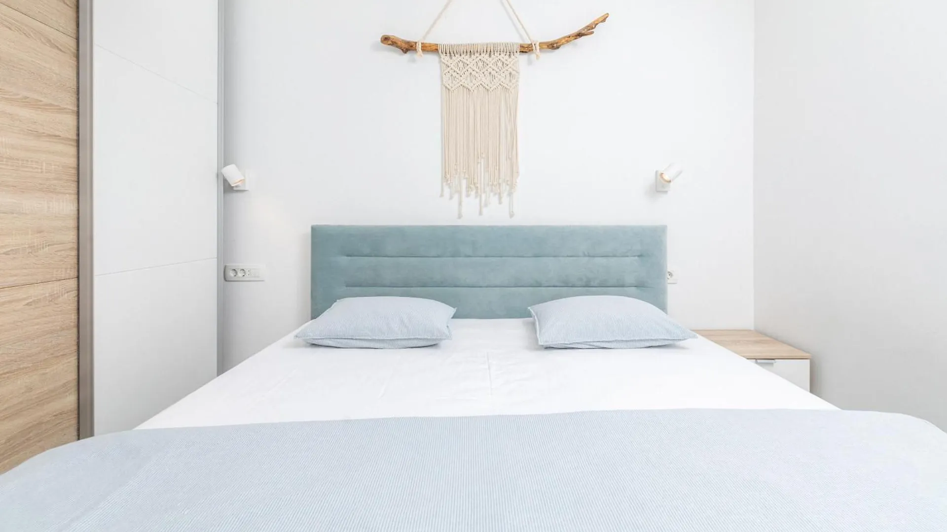 Charming Apartment Petrus **** Trogir