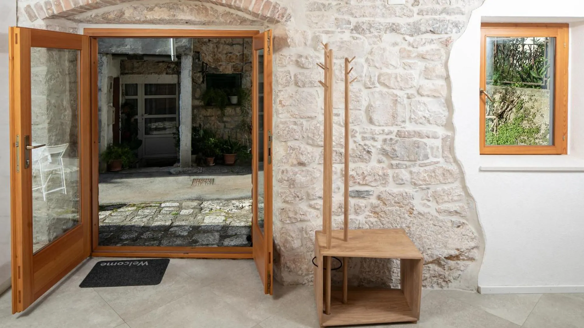 Charming Apartment Petrus **** Trogir